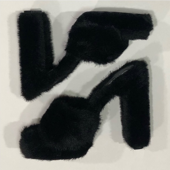 DollsKill plush heels - Picture 2 of 6